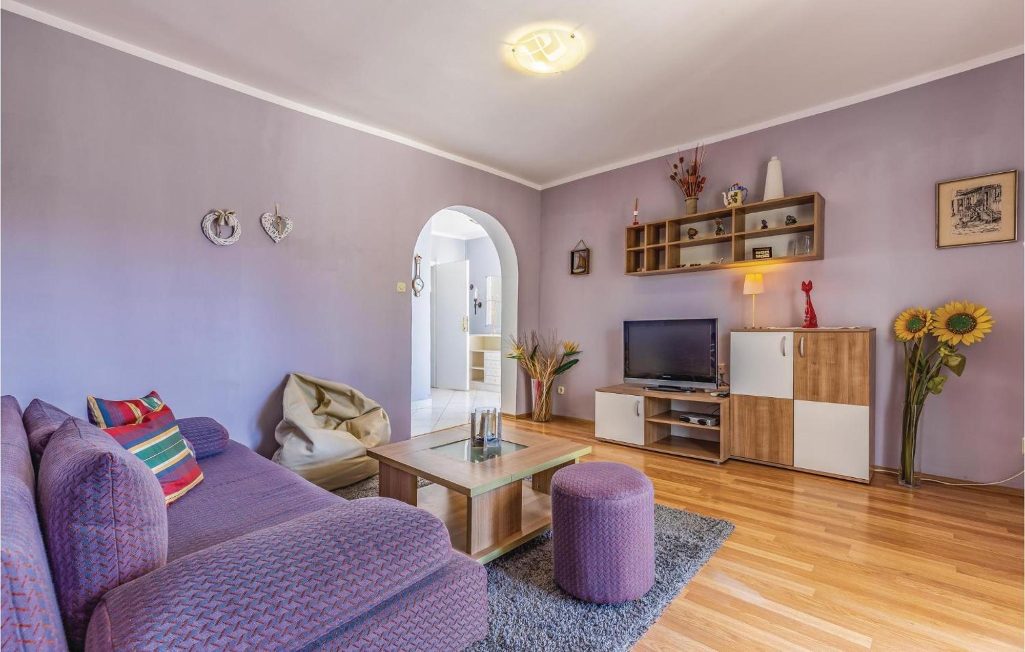 Gorgeous Apartment In Pula With Kitchen Exterior foto