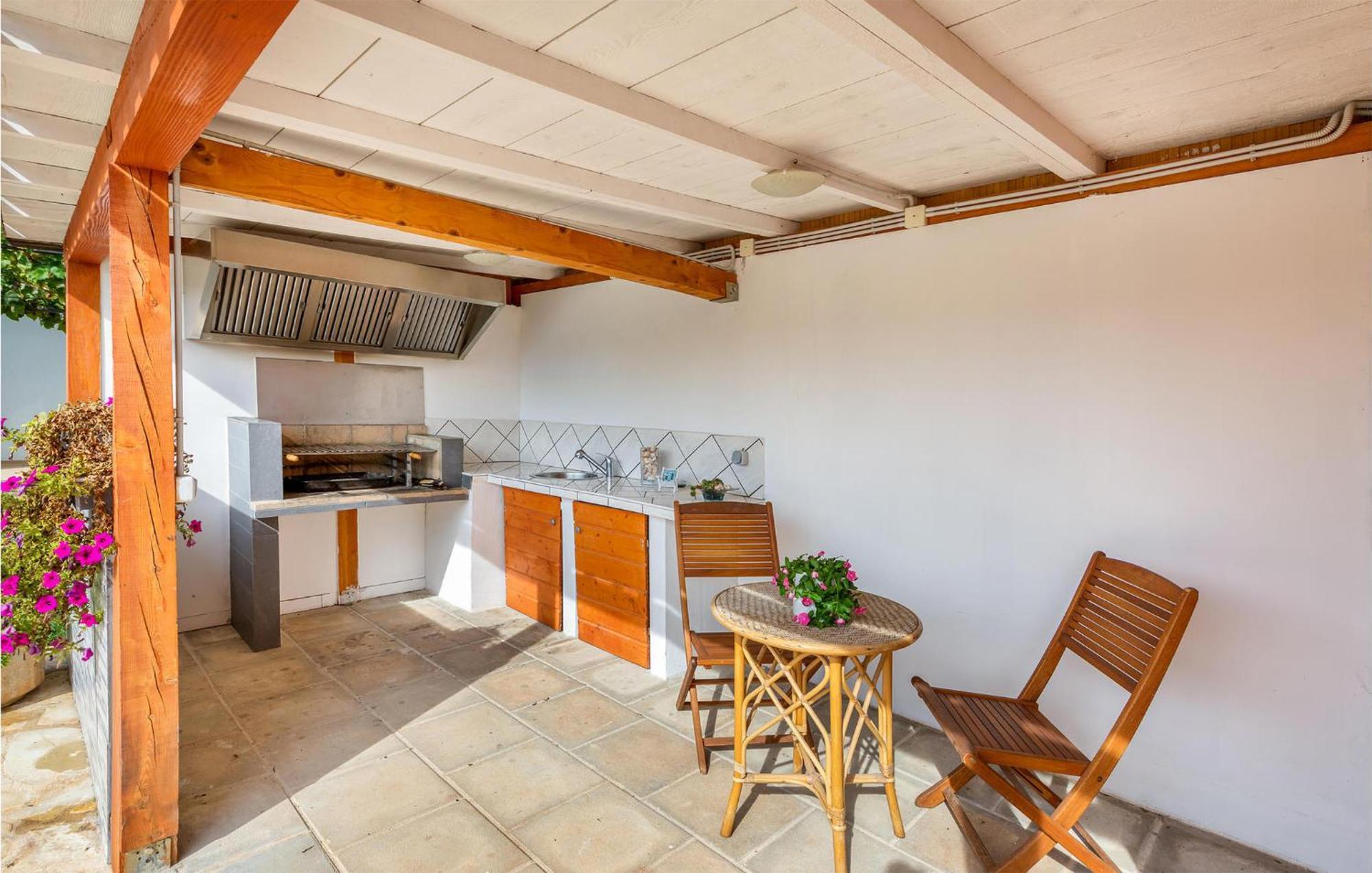 Gorgeous Apartment In Pula With Kitchen Exterior foto